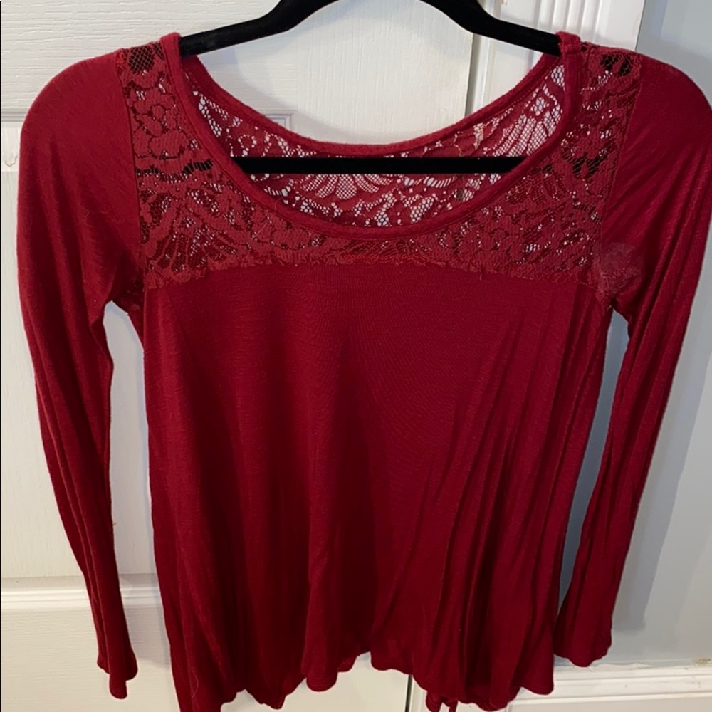 Hollister top